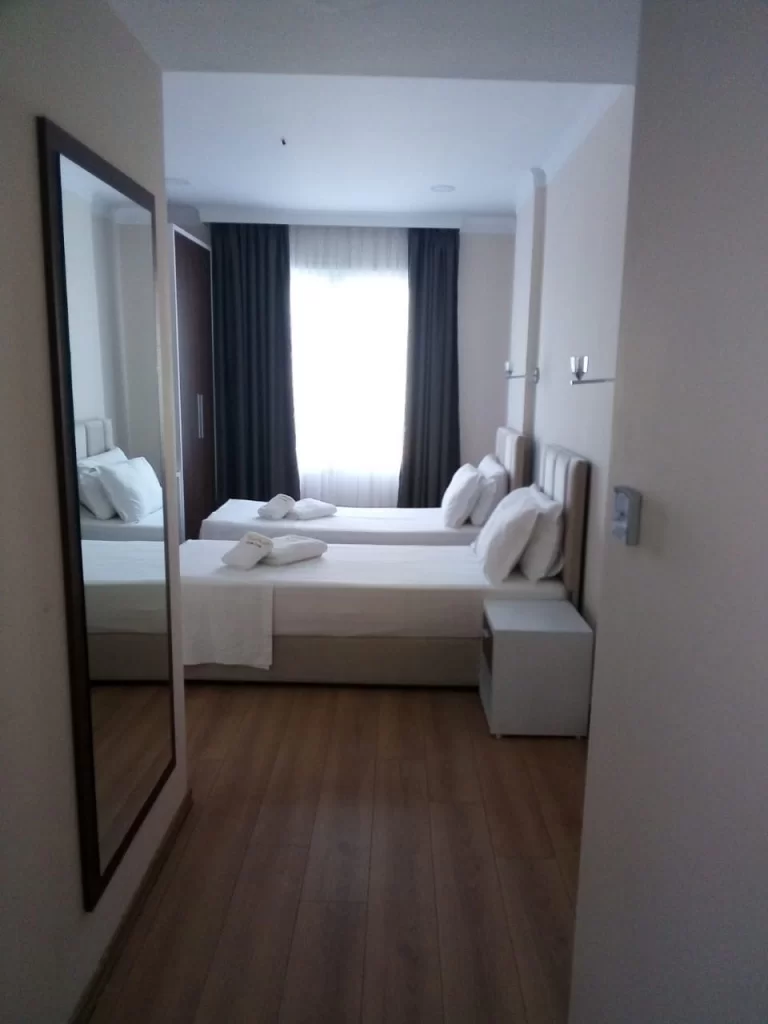dd64320c-7dd9-47f9-aa38-bacb20dfe046.jpg