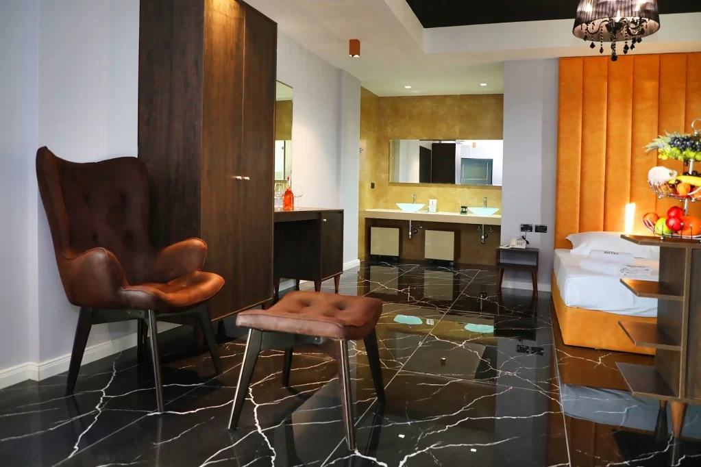 SUITE (10).jpg