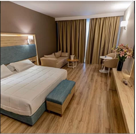 Regina Blu JR Suite 2.png Regina Blu JR Suite 2.png