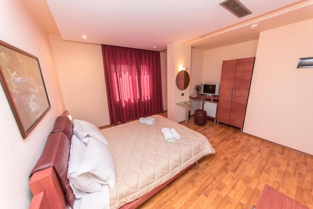 Brilant DBL TWIN STD without balcony 3.jpg