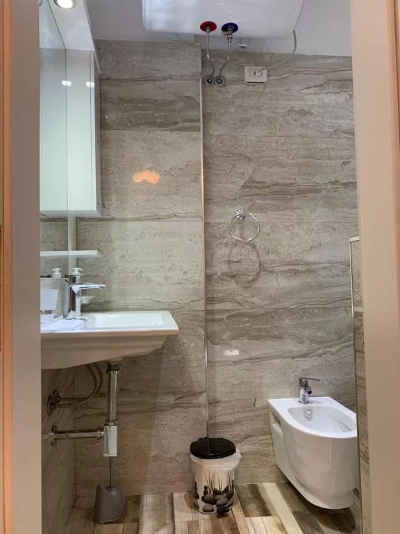 Angolo Toscano DBL Bathroom.jpg Angolo Toscano DBL Bathroom.jpg
