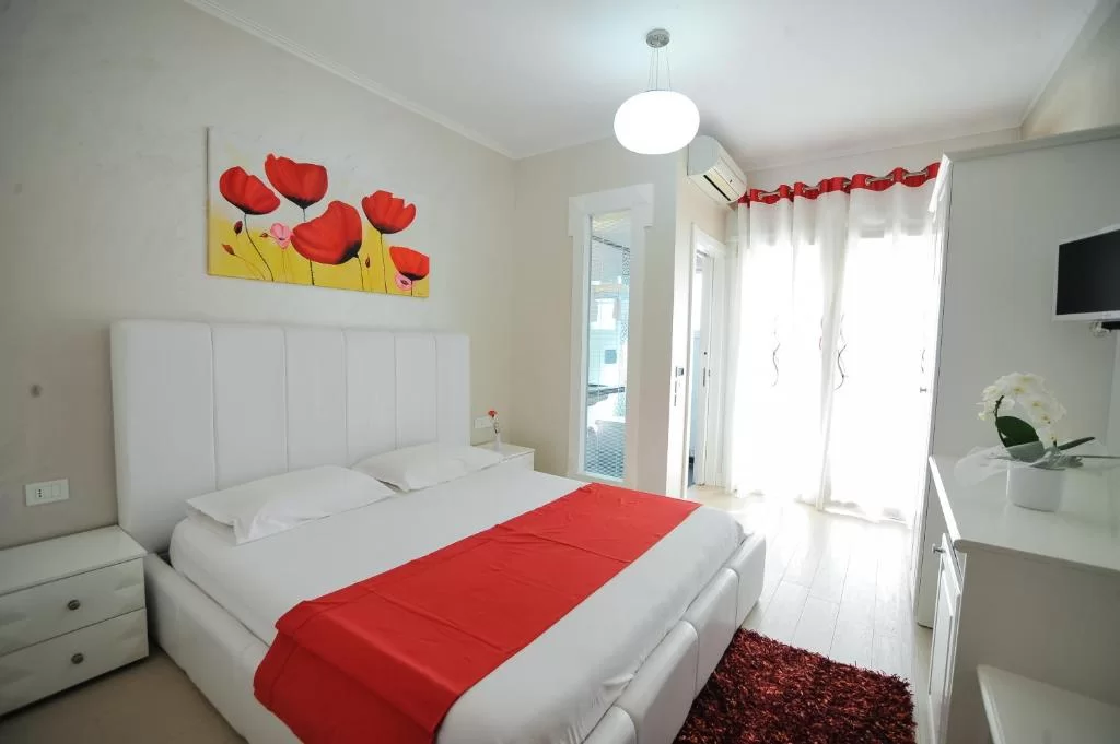 Deluxe Double Room22.jpg