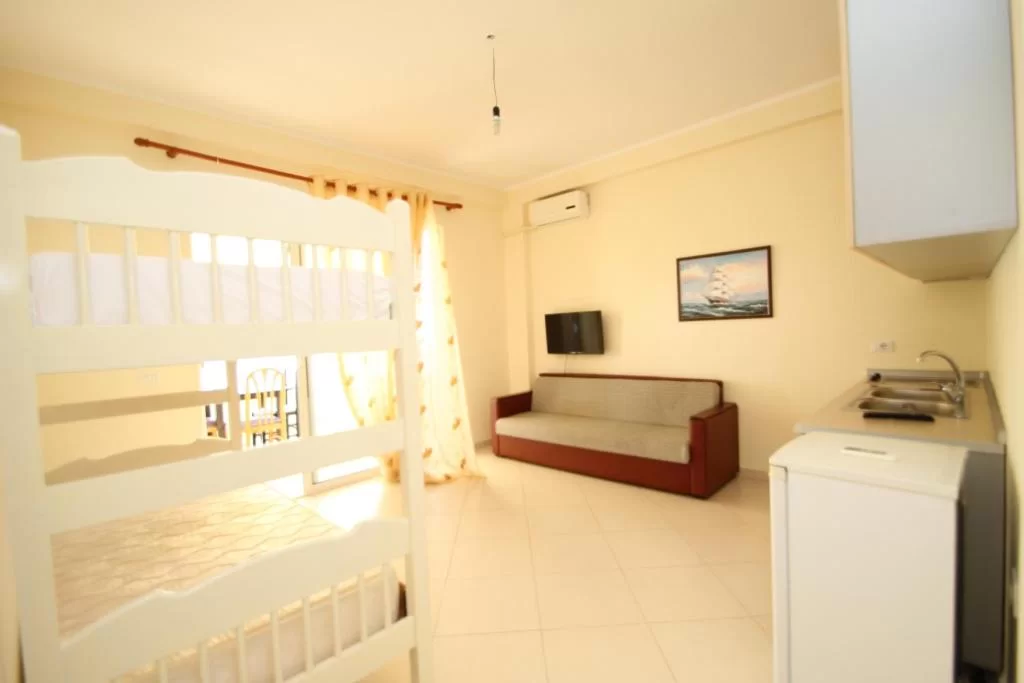 Ble Ble Apart 1 bdrm sv 3.jpg