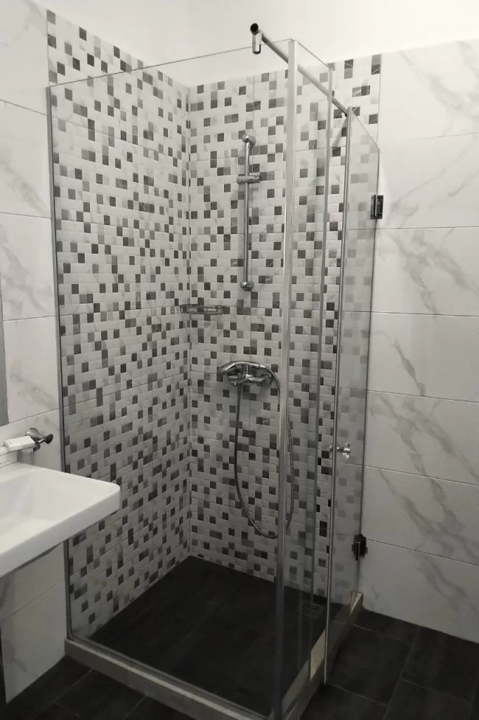 Shower cabin.jpg Shower cabin.jpg