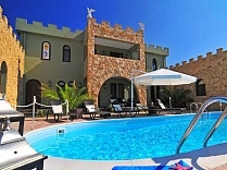 Abbacy Katianas Castelletti Luxury Suites