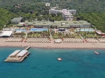 Maritim Pine Beach Resort