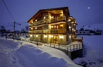 Pine Chalets Gudauri