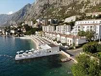 Huma Kotor Bay