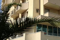 Alva Donna World Palace