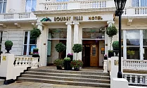 Holiday Villa Hotel