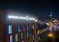  Golden Tulip Design