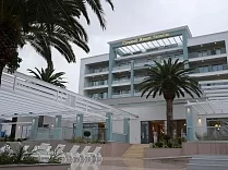Cronwell Sermilia Resort