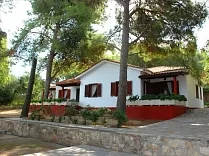 Alykes Park Bungalows & Apartments