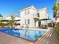 Villas2Let Cavo Greco