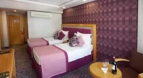 Carlton Hotel