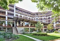 Estreya Apartments
