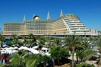 Delphin Imperial Lara
