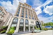 Daisy Inn Sanya