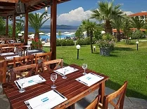 Akrathos Hotel