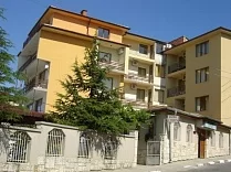 Cris Family Hotel