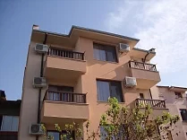 Malibu Family Hotel