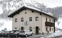Chalet Moon