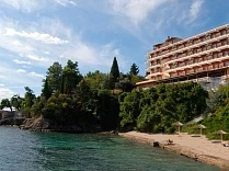 Akti Hotel