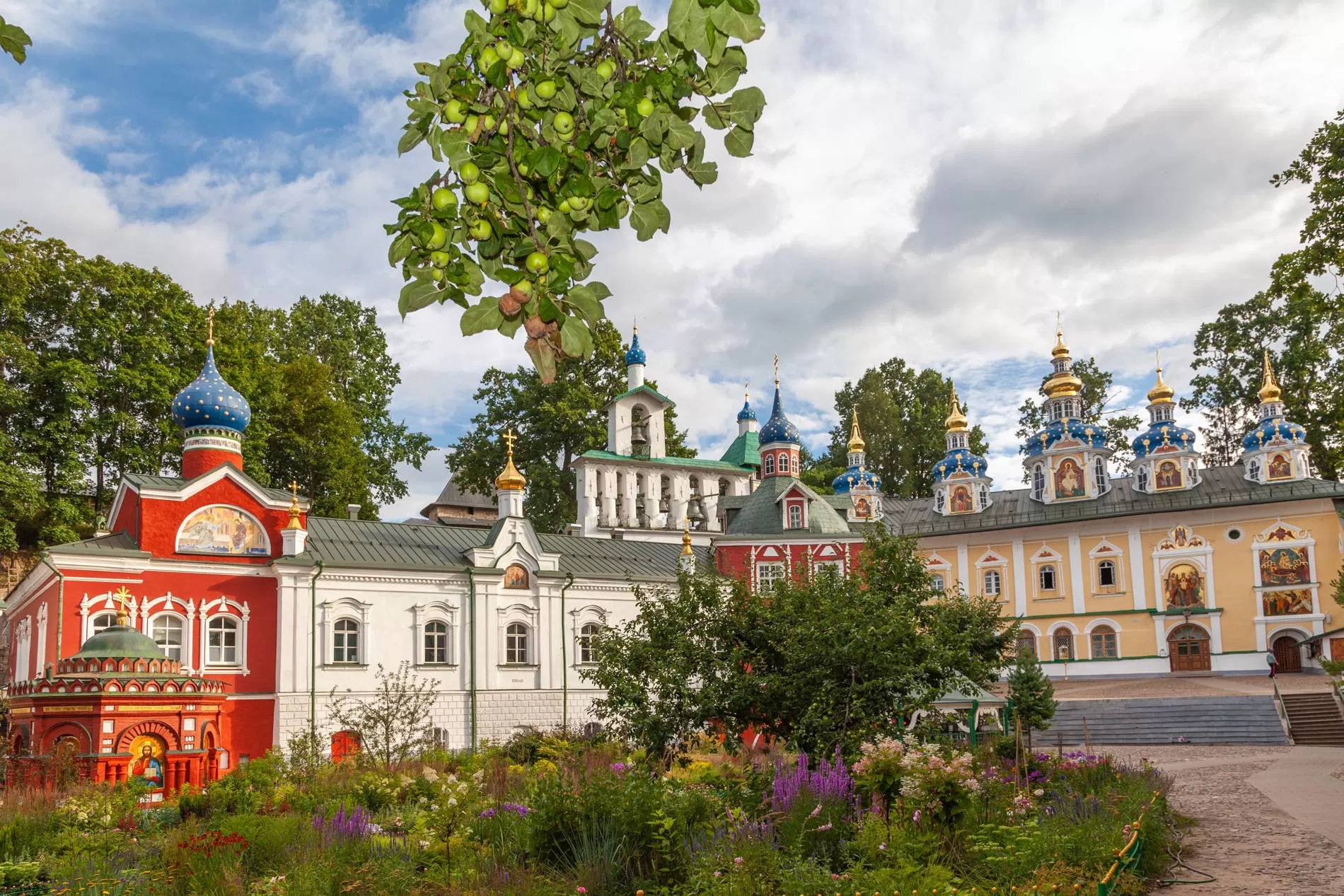 Туры в Россию, Псков - Изборск - Печоры - Пушкинские Горы