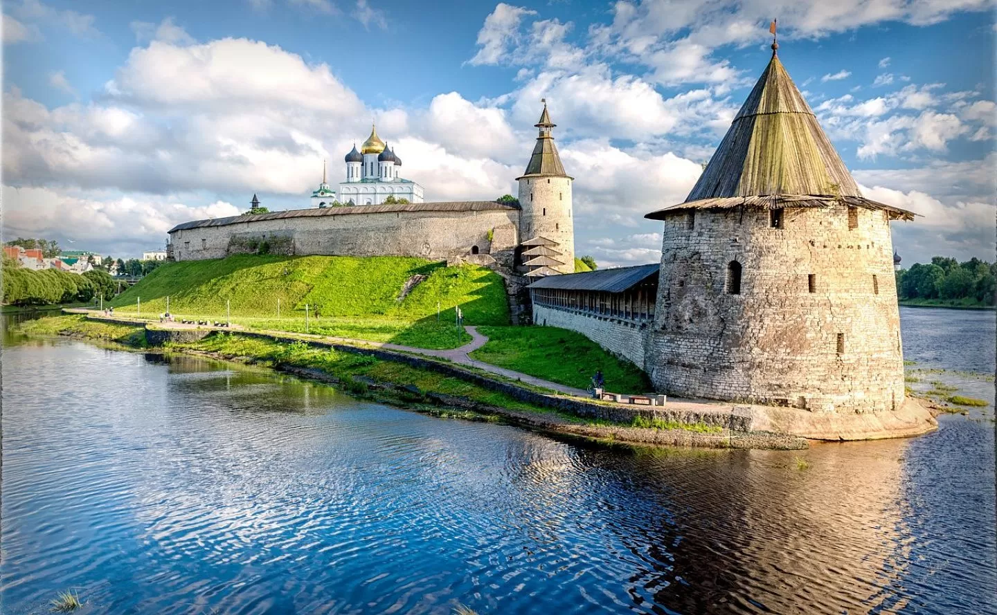 Россия , Псков - о. Залит - Печоры - Пушкинские Горы