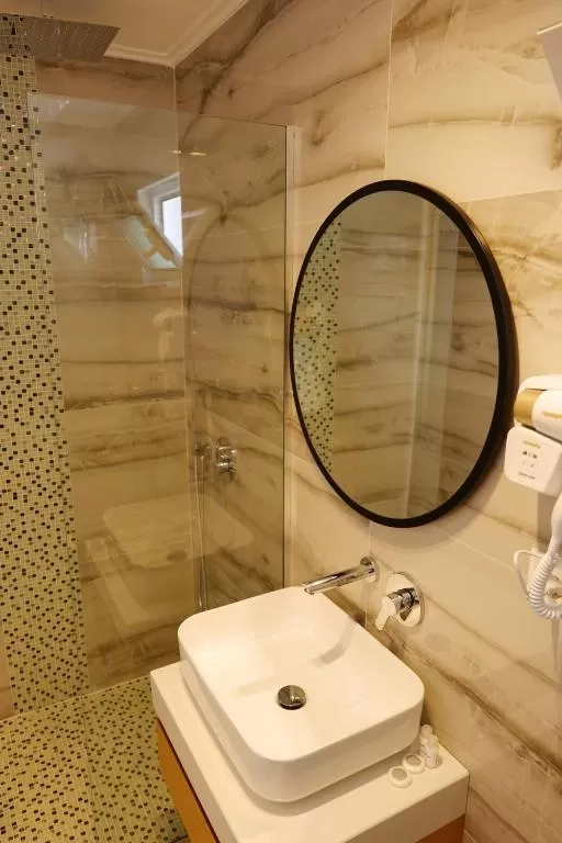 suits2.jpg suits2.jpg