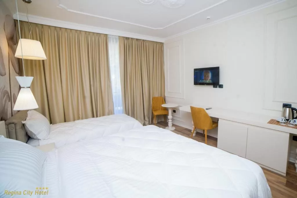 Regina City - STD TRPL (5).jpg