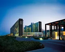 Nirvana Cosmopolitan Hotel