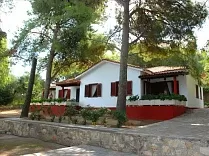 Alykes Park Bungalows & Apartments