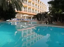 Avlida Hotel