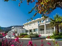 Lindos White Hotel & Suites