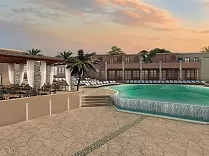 Louis St. Elias Resort