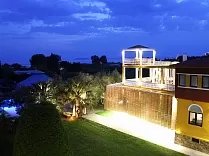 Despotiko Apartment Hotel & Suites