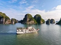 Renea Cruises Halong