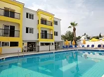 Flora-Maria Hotel & Annex