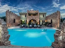 Abbacy Katianas Castelletti Luxury Suites Villa