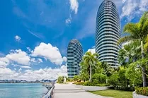 Phoenix Island Resort