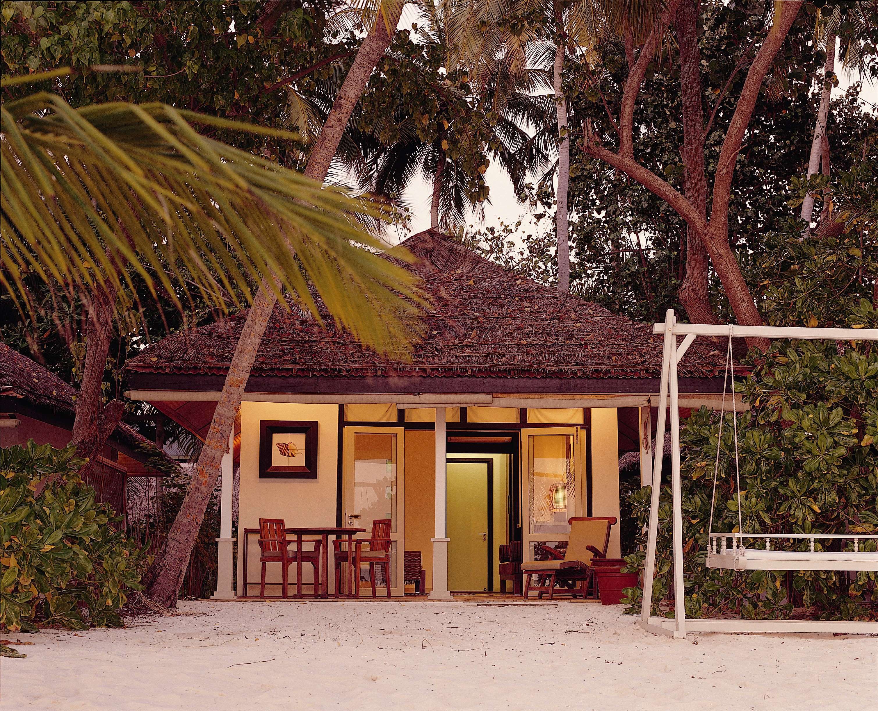 Отель angsana мальдивы. Ангсана Ихуру Мальдивы. Angsana Ihuru Maldives. Angsana Ihuru 5*. Angsana Residence Beachfront.