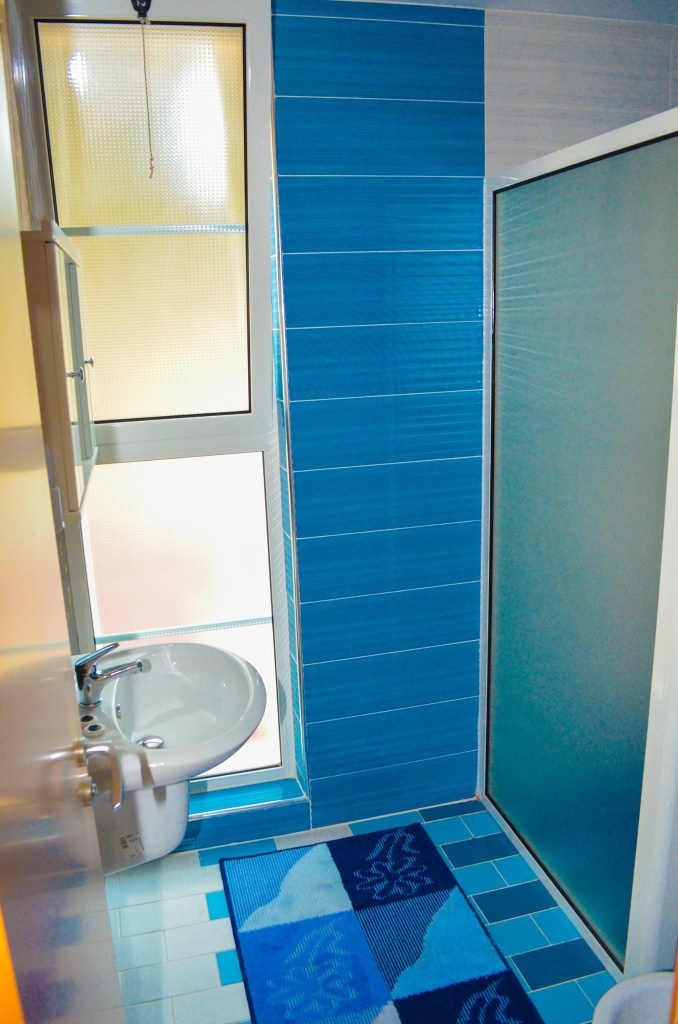 Monaco - 10 STD - Bathroom 2.jpg